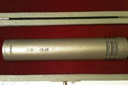 In vendita il microfono di John Lennon