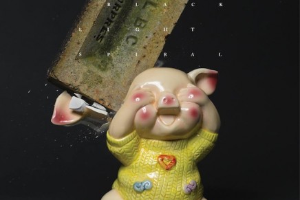 Untold – Black Lights Spiral