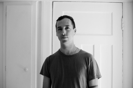 Ascolta “Castrati Stack” di Tim Hecker