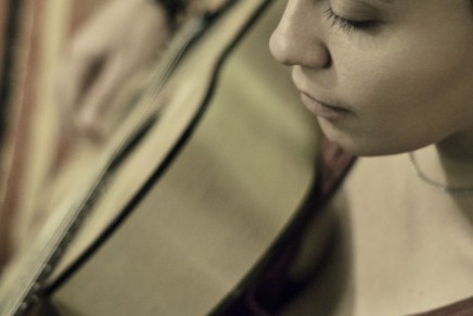 Livia ferri: ecco Hyperbole, il primo singolo tratto dal nuovo album