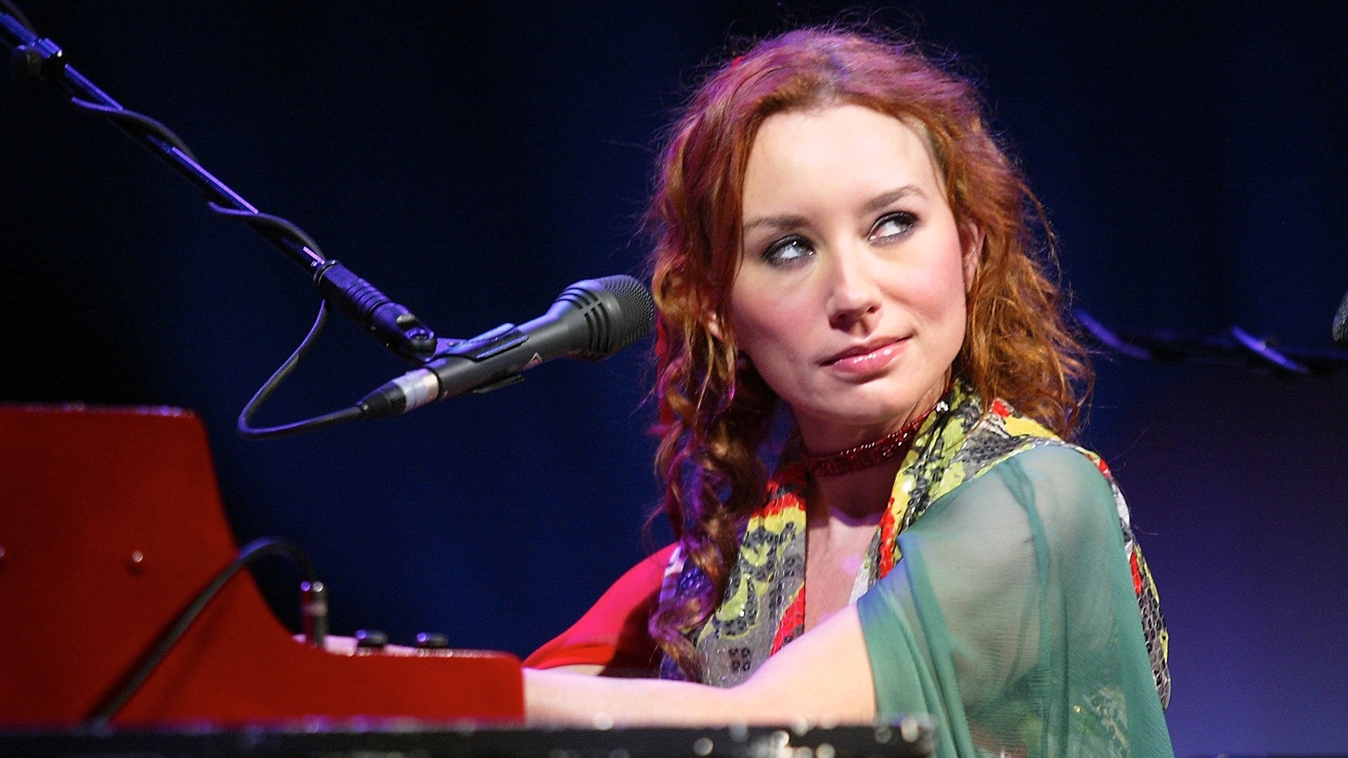 Tori Amos Rehearses For Sold-Out Concert