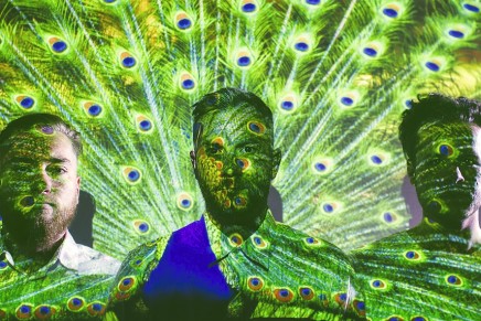 Bombee: “Calm Down” è il primo singolo estratto da “Golden Cage”