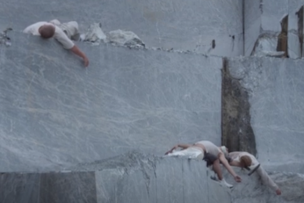 Foxtrott: ecco il video di “Shaky Hands”