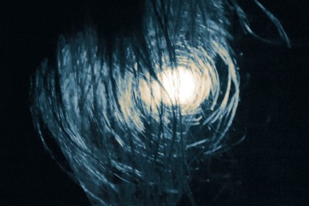 Oranssi Pazuzu – Värähtelijä