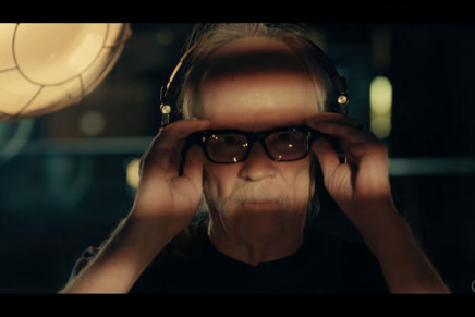 Guarda il video di “Distant Dream” di John Carpenter