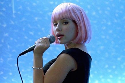 Scarlett Johansson coverizza i New Order