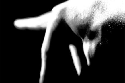 Sauropod – Roaring At The Storm