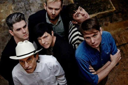 Franz Ferdinand e Sparks – “Call Girl”