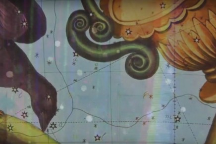 Guarda il video del brano “Dry Fruit” di Laetitia Sadier