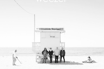 Weezer – Weezer (The White Album)
