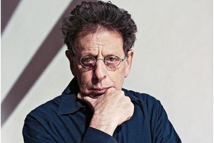 Philip Glass: il 14 novembre con i suoi celebri “20 Etudes”