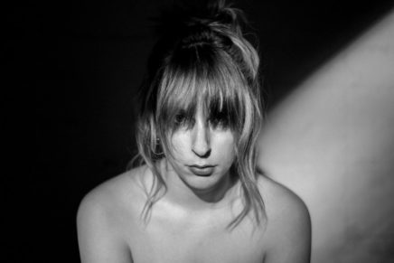 SUSANNE SUNDFØR: ascolta il brano “Undercover”